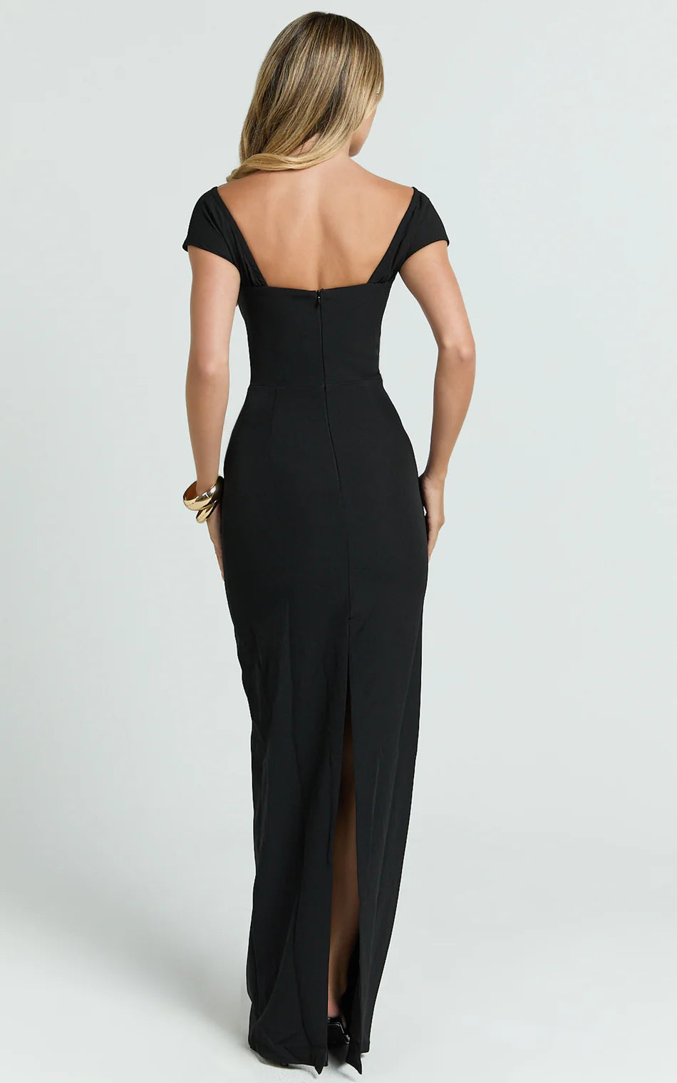 Veronika Maxi dress in Black