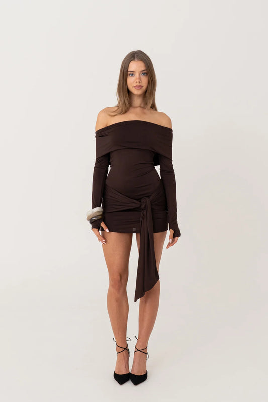 Vivi HNTR the label